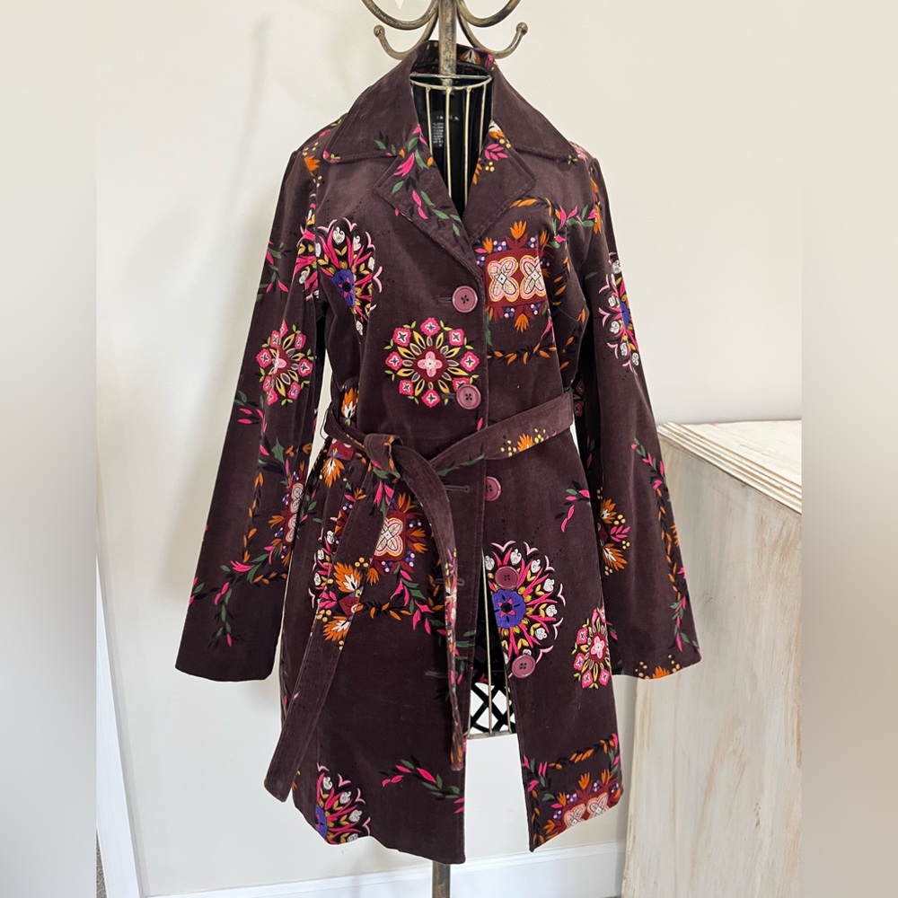 Lightweight corduroy trench coat; size 4